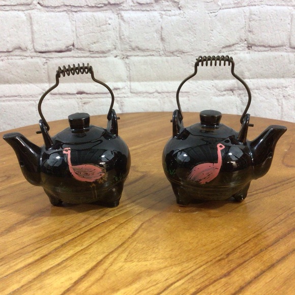 Other - Vintage Hand Painted Ceramic Black Tea Pot Pink Flamingo Salt & Pepper Shakers